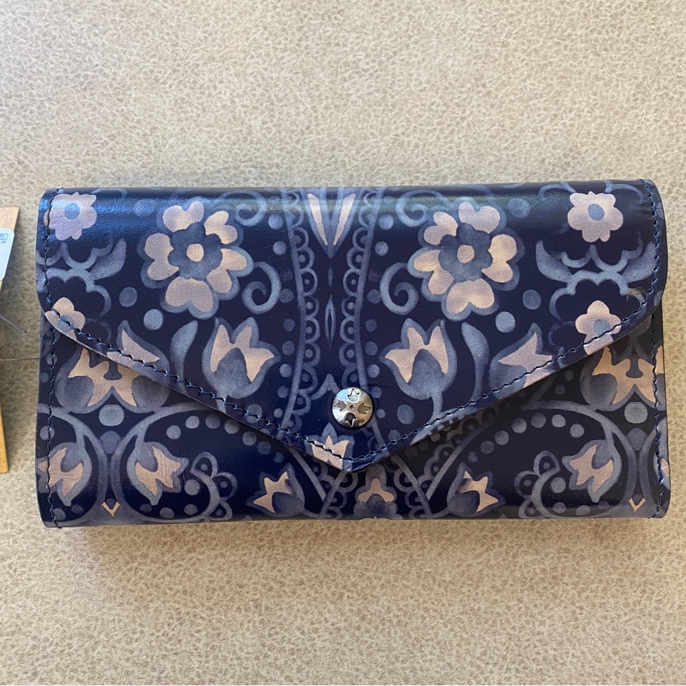 Patricia Nash Cori wallet